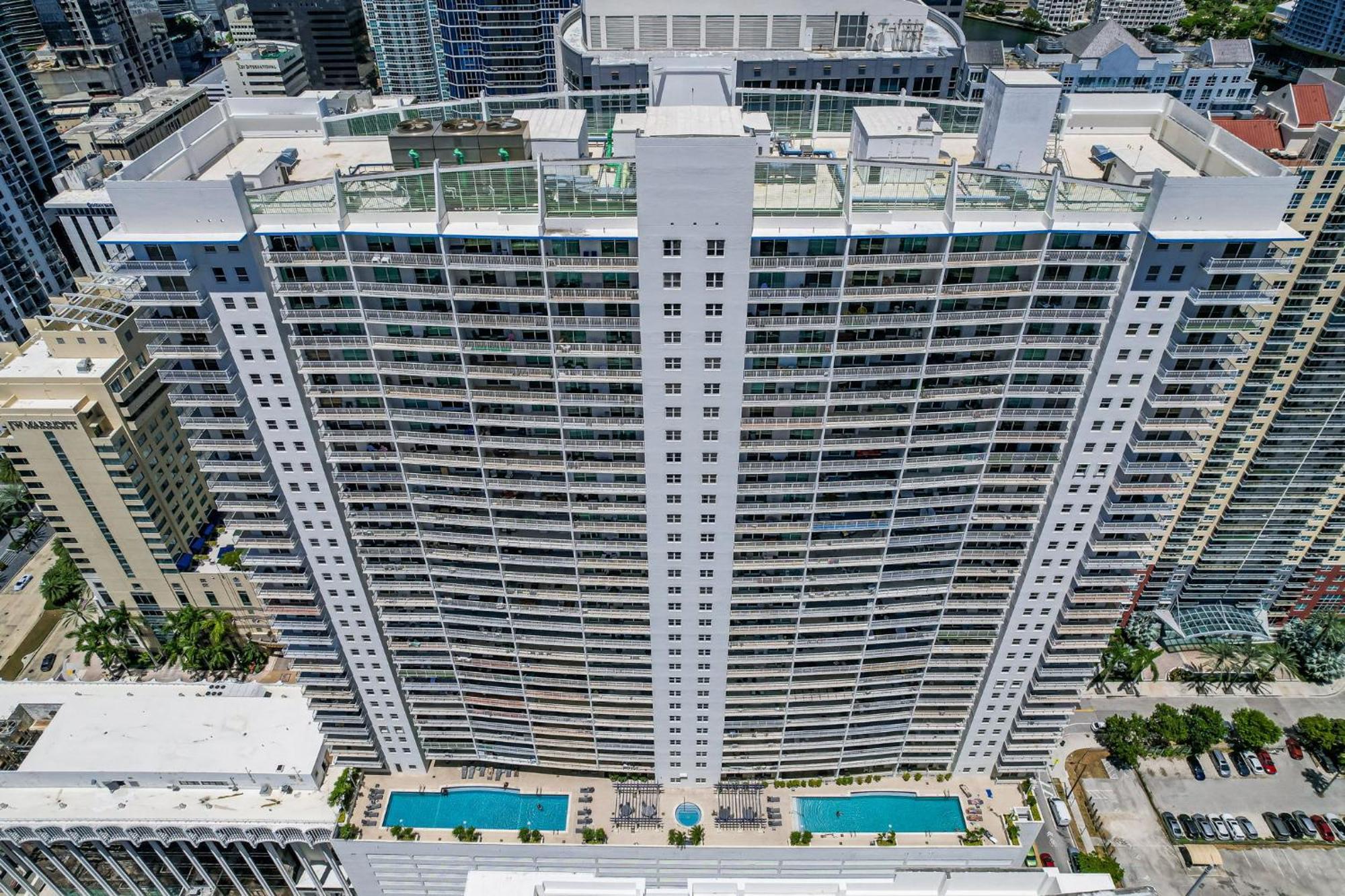 Panoramic 2br Bay-view In Brickell With Parking Miami