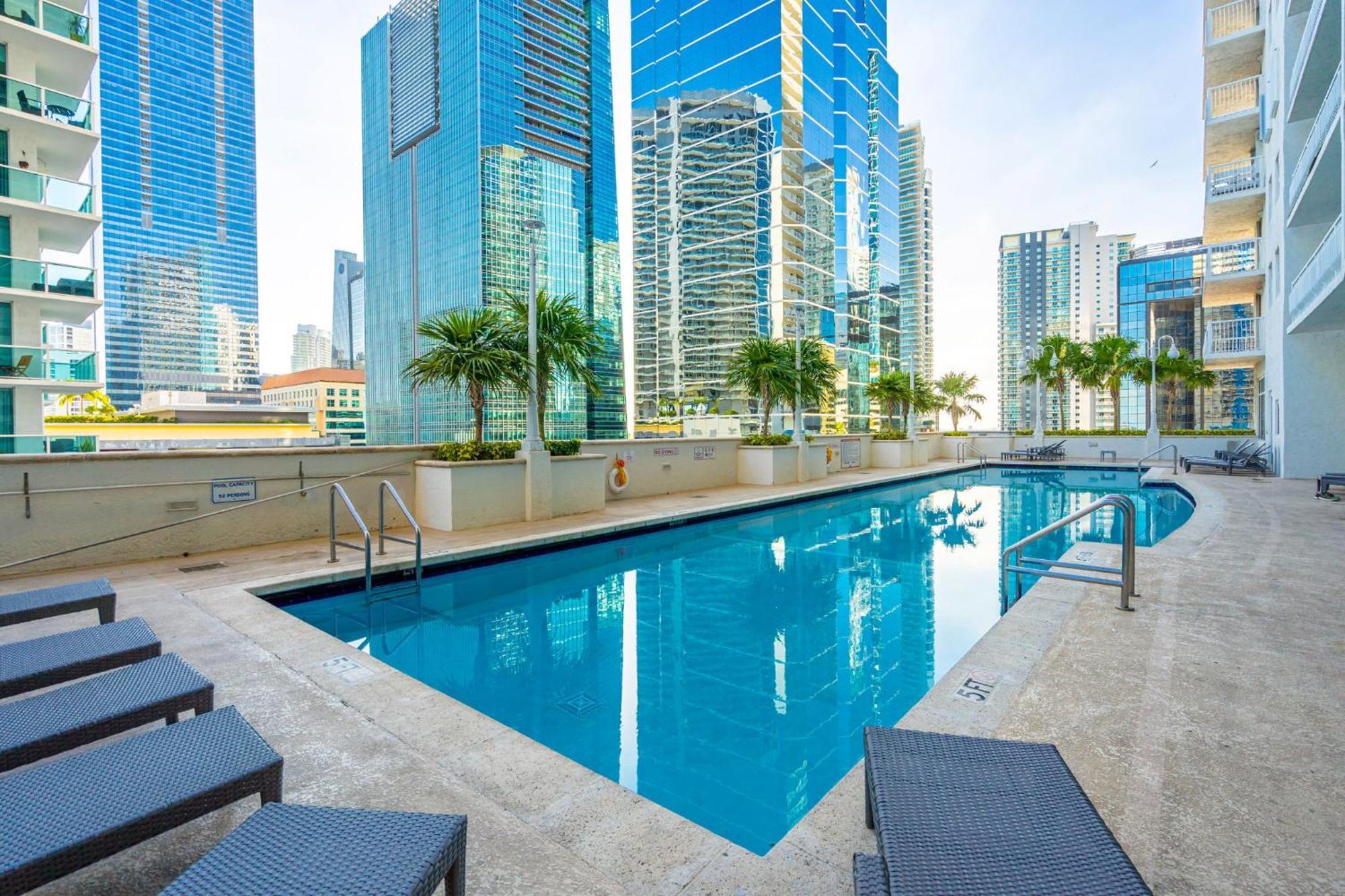 Panoramic 2br Bay-view In Brickell With Parking *