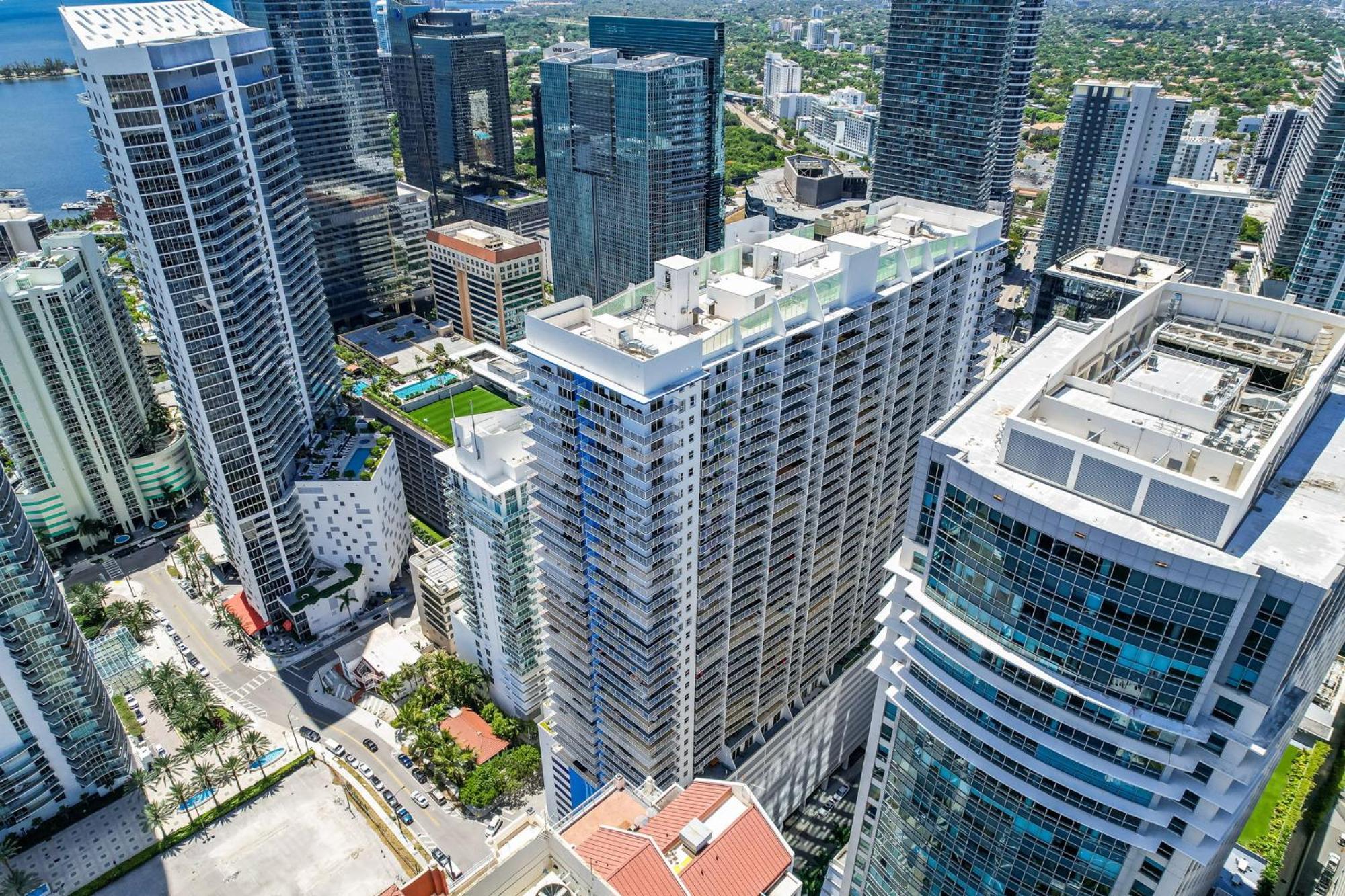 Panoramic 2br Bay-view In Brickell With Parking Apartamento
