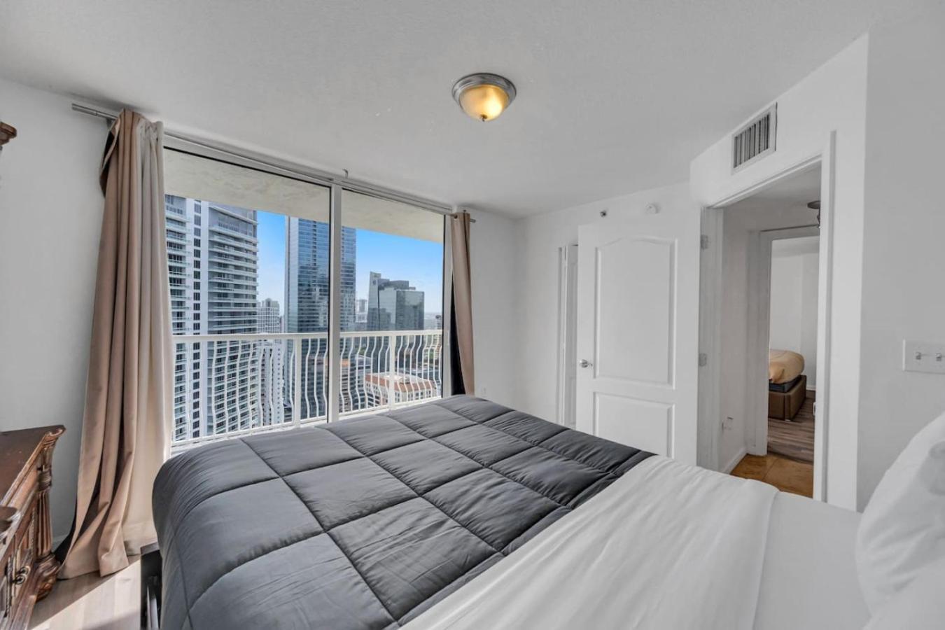 Panoramic 2br Bay-view In Brickell With Parking Apartamento Miami